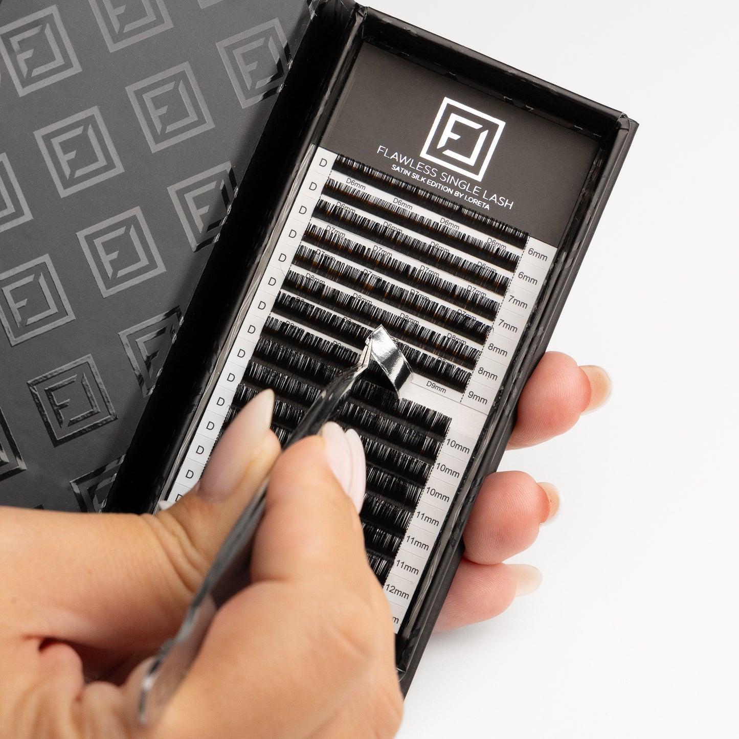 0,15 flatlashes wimpern ansicht beim herauspeelen einzeltechnik für klassische wimpernverlängerung 1:1 wimpern