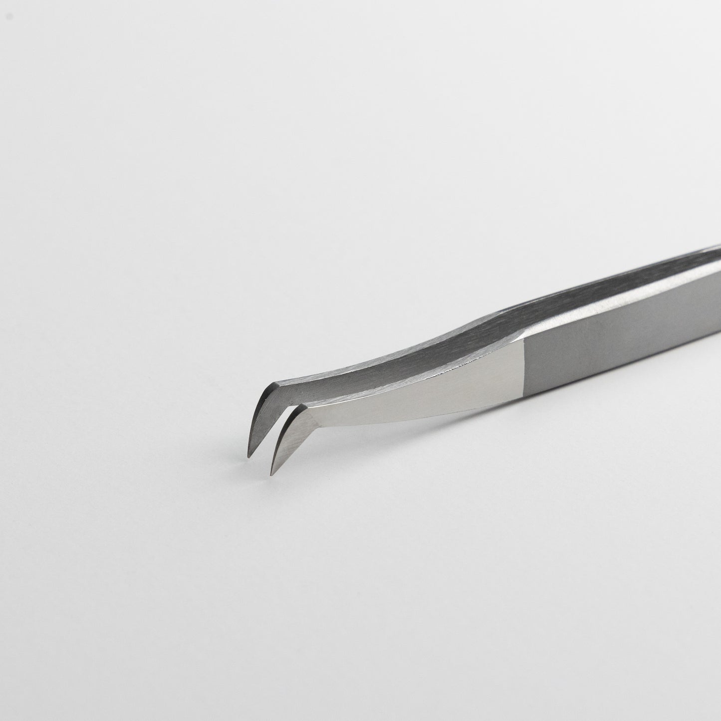 easyfan tweezer nahansicht für wimpernverlängerung von flawless lashes by loreta aus edelstahl mit super Griff.