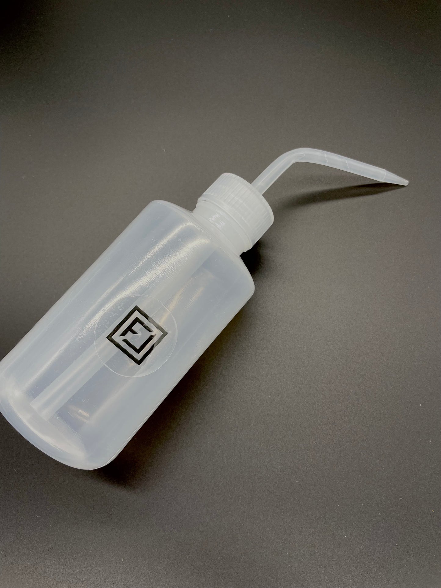 leere Abfüllflasche für Flüssigkeiten /Kochsalzlösung