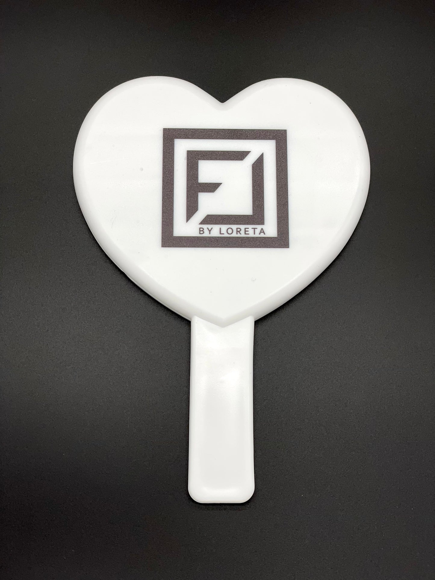 flawless wimpernspiegel weiss von hinen mit logo herzdesign